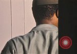 Standbild Wehrpflichtigen der freiwilligen Armee United States USA, 1970, aus Sekunde 33 historischem Filmmaterial Videoclip 65675060244