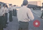 Standbild Wehrpflichtigen der freiwilligen Armee United States USA, 1970, aus Sekunde 42 historischem Filmmaterial Videoclip 65675060244