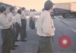 Standbild Wehrpflichtigen der freiwilligen Armee United States USA, 1970, aus Sekunde 43 historischem Filmmaterial Videoclip 65675060244
