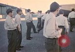 Standbild Wehrpflichtigen der freiwilligen Armee United States USA, 1970, aus Sekunde 49 historischem Filmmaterial Videoclip 65675060244