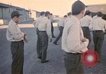 Standbild Wehrpflichtigen der freiwilligen Armee United States USA, 1970, aus Sekunde 50 historischem Filmmaterial Videoclip 65675060244