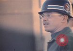 Standbild Wehrpflichtigen der freiwilligen Armee United States USA, 1970, aus Sekunde 61 historischem Filmmaterial Videoclip 65675060244