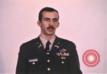 Standbild Wehrpflichtigen der freiwilligen Armee United States USA, 1970, aus Sekunde 53 historischem Filmmaterial Videoclip 65675060245