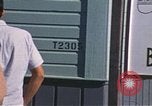 Standbild Wehrpflichtigen der freiwilligen Armee United States USA, 1970, aus Sekunde 11 historischem Filmmaterial Videoclip 65675060246