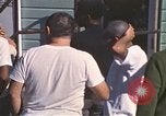 Standbild Wehrpflichtigen der freiwilligen Armee United States USA, 1970, aus Sekunde 61 historischem Filmmaterial Videoclip 65675060246