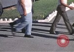 Standbild Wehrpflichtigen der freiwilligen Armee United States USA, 1970, aus Sekunde 14 historischem Filmmaterial Videoclip 65675060247