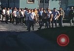 Standbild Wehrpflichtigen der freiwilligen Armee United States USA, 1970, aus Sekunde 26 historischem Filmmaterial Videoclip 65675060247