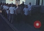 Standbild Wehrpflichtigen der freiwilligen Armee United States USA, 1970, aus Sekunde 37 historischem Filmmaterial Videoclip 65675060247
