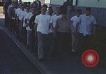 Standbild Wehrpflichtigen der freiwilligen Armee United States USA, 1970, aus Sekunde 42 historischem Filmmaterial Videoclip 65675060247