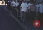 Standbild Wehrpflichtigen der freiwilligen Armee United States USA, 1970, aus Sekunde 44 historischem Filmmaterial Videoclip 65675060247