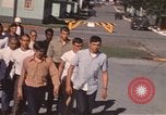 Standbild Wehrpflichtigen der freiwilligen Armee United States USA, 1970, aus Sekunde 58 historischem Filmmaterial Videoclip 65675060247