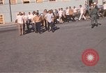 Standbild Wehrpflichtigen der freiwilligen Armee United States USA, 1970, aus Sekunde 10 historischem Filmmaterial Videoclip 65675060248
