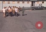 Standbild Wehrpflichtigen der freiwilligen Armee United States USA, 1970, aus Sekunde 14 historischem Filmmaterial Videoclip 65675060248
