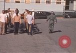 Standbild Wehrpflichtigen der freiwilligen Armee United States USA, 1970, aus Sekunde 21 historischem Filmmaterial Videoclip 65675060248