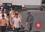 Standbild Wehrpflichtigen der freiwilligen Armee United States USA, 1970, aus Sekunde 33 historischem Filmmaterial Videoclip 65675060248