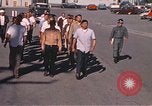 Standbild Wehrpflichtigen der freiwilligen Armee United States USA, 1970, aus Sekunde 60 historischem Filmmaterial Videoclip 65675060248
