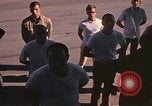 Standbild Wehrpflichtigen der freiwilligen Armee United States USA, 1970, aus Sekunde 37 historischem Filmmaterial Videoclip 65675060249