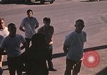 Standbild Wehrpflichtigen der freiwilligen Armee United States USA, 1970, aus Sekunde 41 historischem Filmmaterial Videoclip 65675060249
