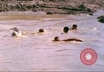 Standbild USA Soldaten Vietnam, 1968, aus Sekunde 15 historischem Filmmaterial Videoclip 65675060254