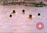 Standbild USA Soldaten Vietnam, 1968, aus Sekunde 23 historischem Filmmaterial Videoclip 65675060254