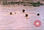 Standbild USA Soldaten Vietnam, 1968, aus Sekunde 25 historischem Filmmaterial Videoclip 65675060254