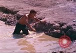 Standbild USA Soldaten Vietnam, 1968, aus Sekunde 46 historischem Filmmaterial Videoclip 65675060254