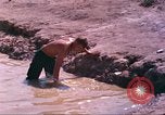 Standbild USA Soldaten Vietnam, 1968, aus Sekunde 48 historischem Filmmaterial Videoclip 65675060254