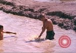 Standbild USA Soldaten Vietnam, 1968, aus Sekunde 52 historischem Filmmaterial Videoclip 65675060254