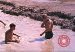 Standbild USA Soldaten Vietnam, 1968, aus Sekunde 54 historischem Filmmaterial Videoclip 65675060254