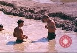Standbild USA Soldaten Vietnam, 1968, aus Sekunde 56 historischem Filmmaterial Videoclip 65675060254