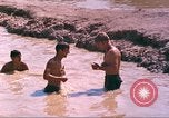 Standbild USA Soldaten Vietnam, 1968, aus Sekunde 58 historischem Filmmaterial Videoclip 65675060254