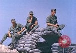 Standbild USA Soldaten Vietnam, 1968, aus Sekunde 27 historischem Filmmaterial Videoclip 65675060256