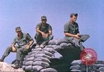 Standbild USA Soldaten Vietnam, 1968, aus Sekunde 29 historischem Filmmaterial Videoclip 65675060256