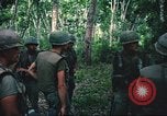 Standbild USA Soldaten Saigon Vietnam Cu Chi, 1966, aus Sekunde 49 historischem Filmmaterial Videoclip 65675060262