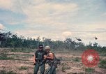 Standbild USA Soldaten Saigon Vietnam Cu Chi, 1966, aus Sekunde 15 historischem Filmmaterial Videoclip 65675060263