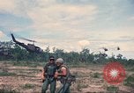 Standbild USA Soldaten Saigon Vietnam Cu Chi, 1966, aus Sekunde 16 historischem Filmmaterial Videoclip 65675060263