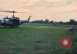 Immagine di Soldati statunitensi Saigon Vietnam Cu Chi, 1966, secondo 55 filmato di repertorio 65675060264