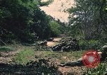 Immagine di Soldati statunitensi Saigon Vietnam Cu Chi, 1966, secondo 15 filmato di repertorio 65675060265