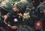 Immagine di Soldati statunitensi Saigon Vietnam Cu Chi, 1966, secondo 20 filmato di repertorio 65675060265
