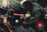 Immagine di Soldati statunitensi Saigon Vietnam Cu Chi, 1966, secondo 21 filmato di repertorio 65675060265