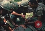 Immagine di Soldati statunitensi Saigon Vietnam Cu Chi, 1966, secondo 26 filmato di repertorio 65675060265