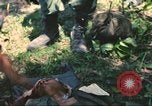 Immagine di Soldati statunitensi Saigon Vietnam Cu Chi, 1966, secondo 45 filmato di repertorio 65675060265