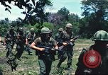 Immagine di Soldati statunitensi Saigon Vietnam Cu Chi, 1966, secondo 59 filmato di repertorio 65675060265