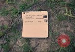 Immagine di Bell UH-1B Iroquois Huey elicottero airlifts feriti Saigon Vietnam Cu Chi, 1966, secondo 5 filmato di repertorio 65675060267