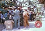 Immagine di I medici vietnamiti Tan Tru Vietnam, 1967, secondo 11 filmato di repertorio 65675060269