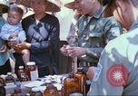 Immagine di I medici vietnamiti Tan Tru Vietnam, 1967, secondo 21 filmato di repertorio 65675060269
