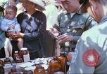 Immagine di I medici vietnamiti Tan Tru Vietnam, 1967, secondo 23 filmato di repertorio 65675060269
