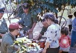 Immagine di I medici vietnamiti Tan Tru Vietnam, 1967, secondo 38 filmato di repertorio 65675060269