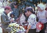 Immagine di I medici vietnamiti Tan Tru Vietnam, 1967, secondo 42 filmato di repertorio 65675060269