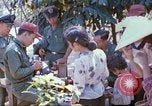 Immagine di I medici vietnamiti Tan Tru Vietnam, 1967, secondo 45 filmato di repertorio 65675060269